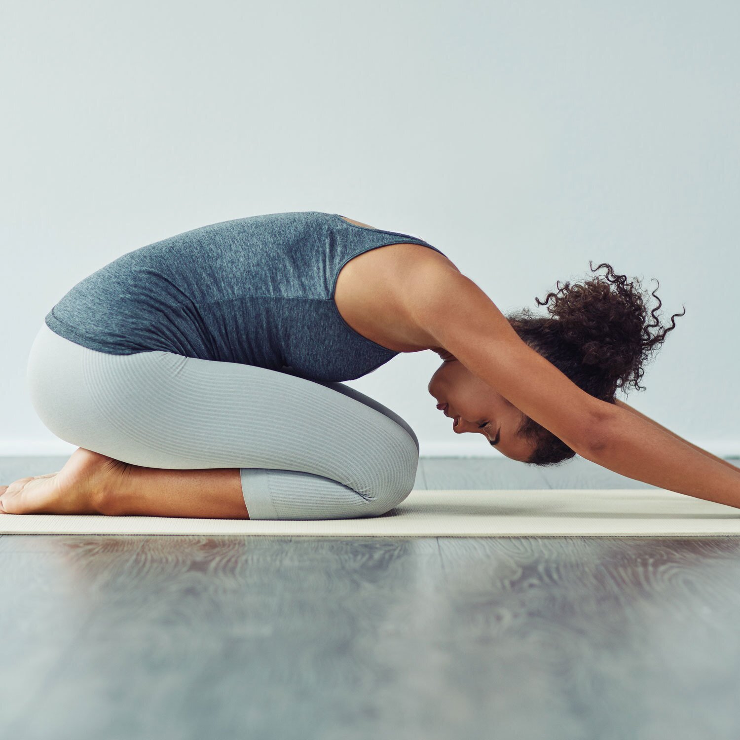 5 Hot Yoga Poses For Women